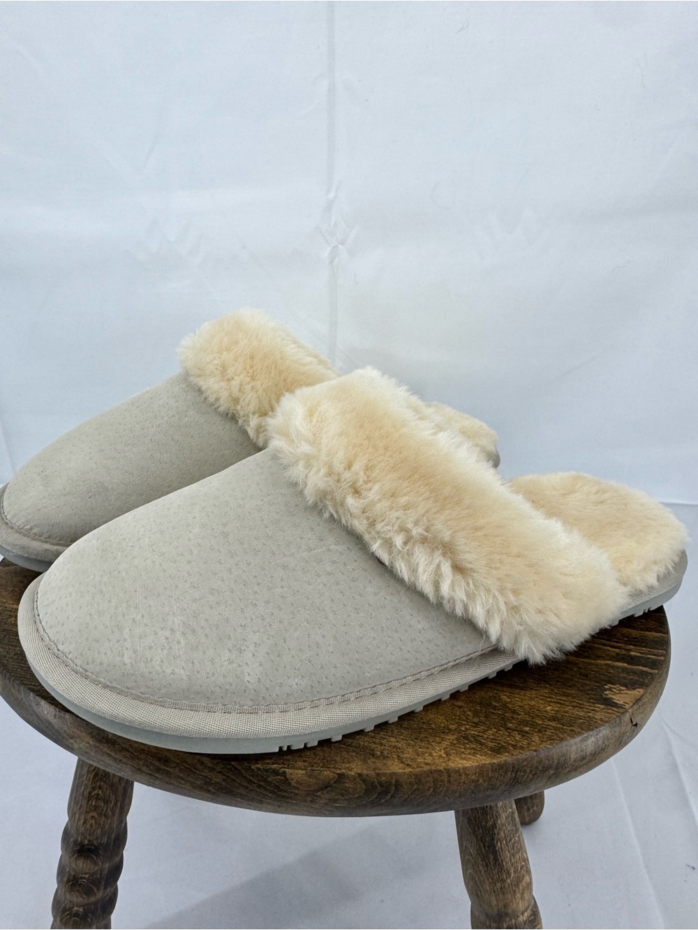 NWOT LaMO Womens Scuff Suede w/ Faux Fur Lining Slip-On Slippers, US XXL, EU 42